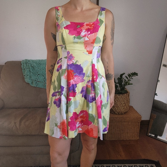 Lauren Ralph Lauren Floral Print Mini Dress Size 8 Petite - Picture 1 of 6